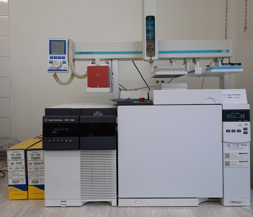 GC-qMS Agilent device picture